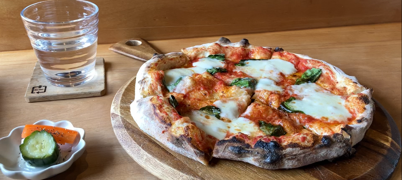 ピッツァReReさん、美味しい窯焼きピザとハーブティー＊